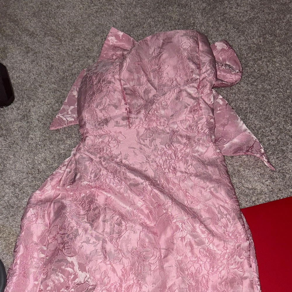 Elegant Pink Strapless Dress